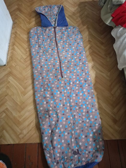 Продам 2 спальных мешка