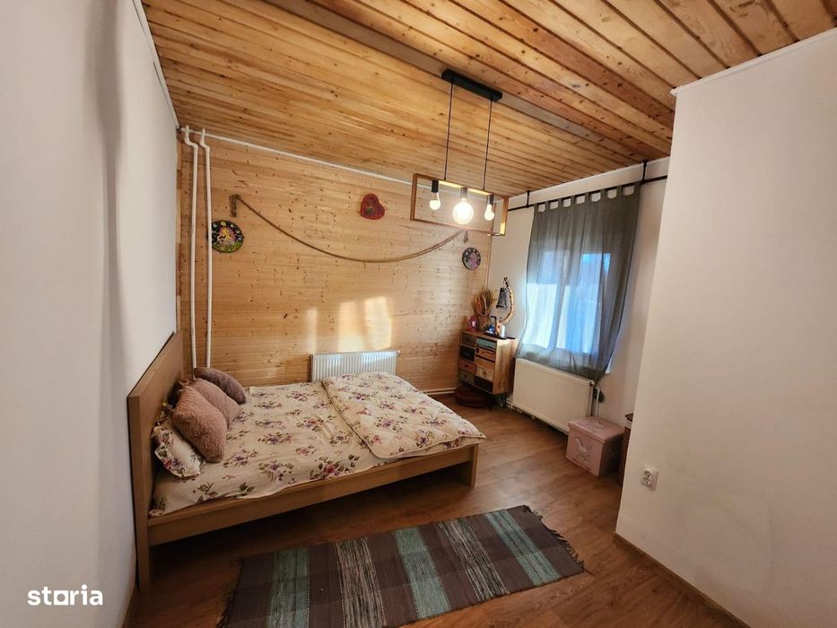 Vilă de vacanță cu 6 dormitoare, lângă Lacul Nufărul – Reci