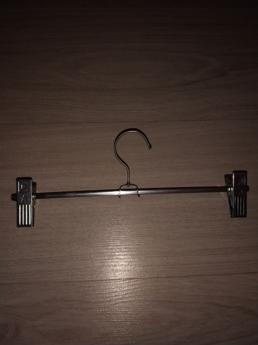 Вешалки для одежды