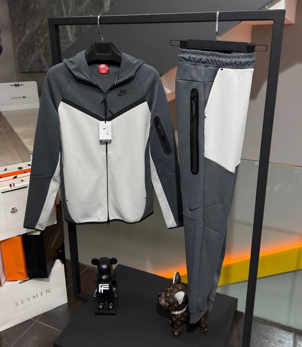 Treninguri premium nike tech, nocta