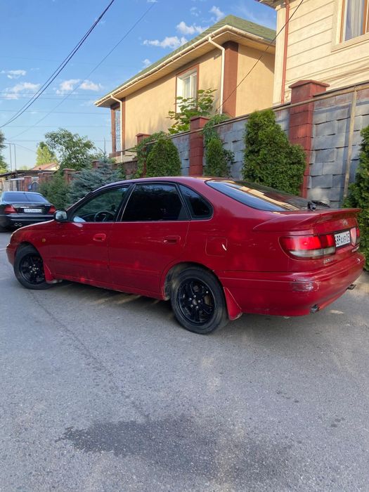 Toyota Carina E продам