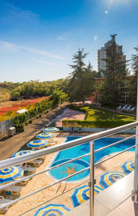 Дава се под наем Тристаен апартамент в Несебър - 94 кв.м за 1260 € - Снимка #1