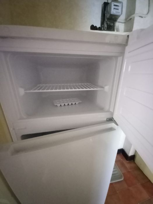 Vind frigider nou, nefolosit, pret 500 lei