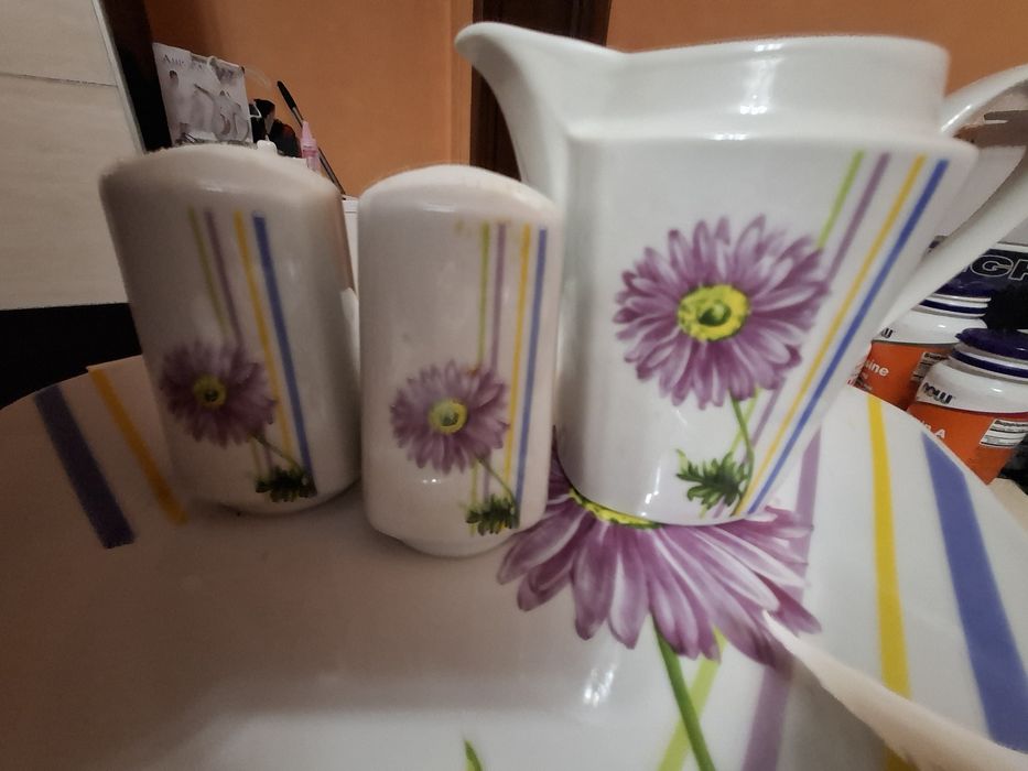 Продам табаки и сервиз