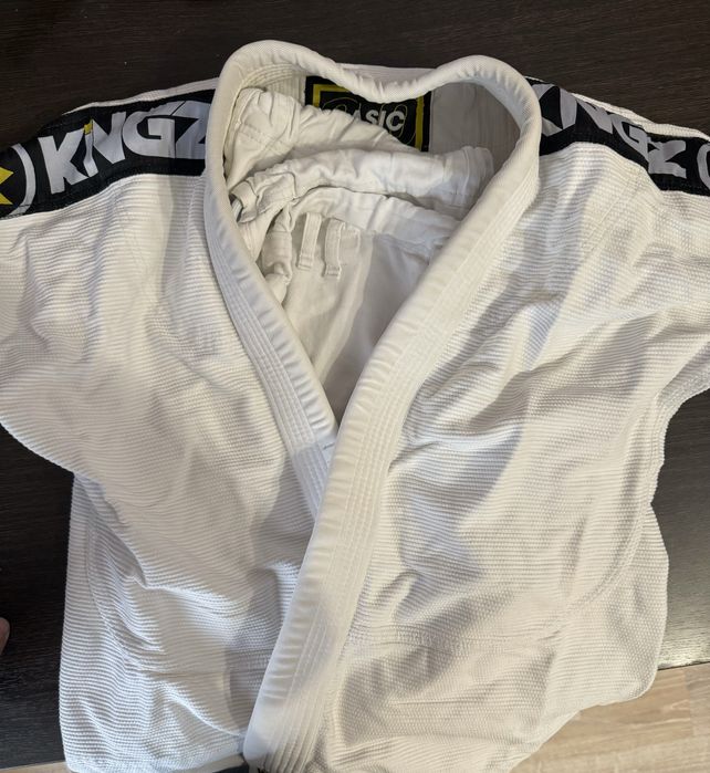 Продаю кимоно (Ги) «Kingz» для Джиу-Джитсу