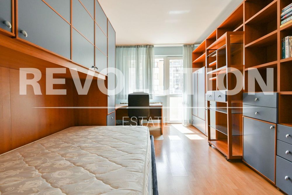 Тристаен апартамент в ж.к. Манастирски ливади.