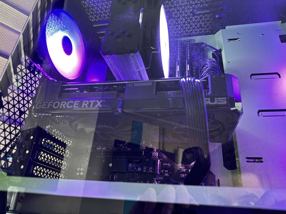 Геймърски компютър, Ryzen 5600, RTX 4070 OC 12GB, 16GB RAM, 1TB SSD