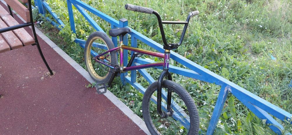 Продам трюковой Bmx