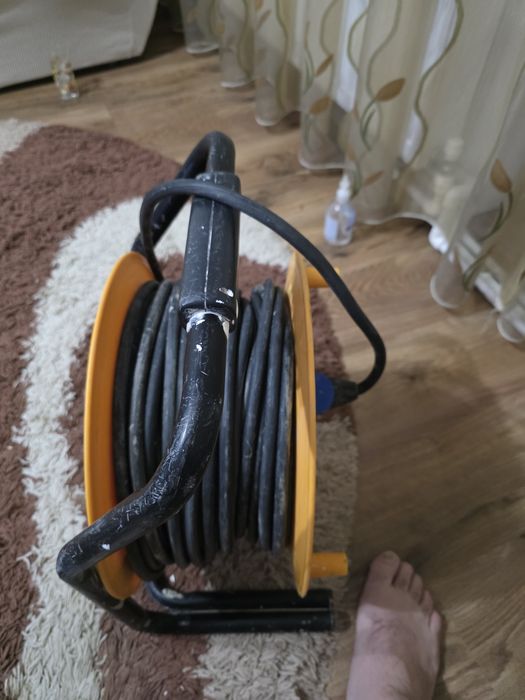 Vând rola de 50 m  made în germania