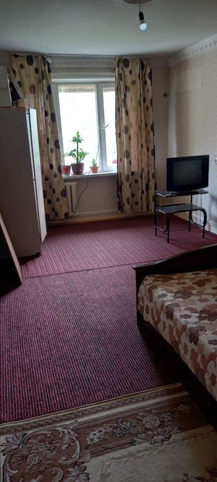 Сдаётся 3 х комнатная квартира со всеми удобствами в центре города