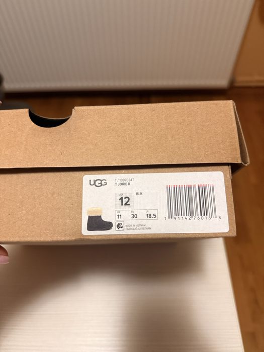 Cizme fete UGG originale marimea 30