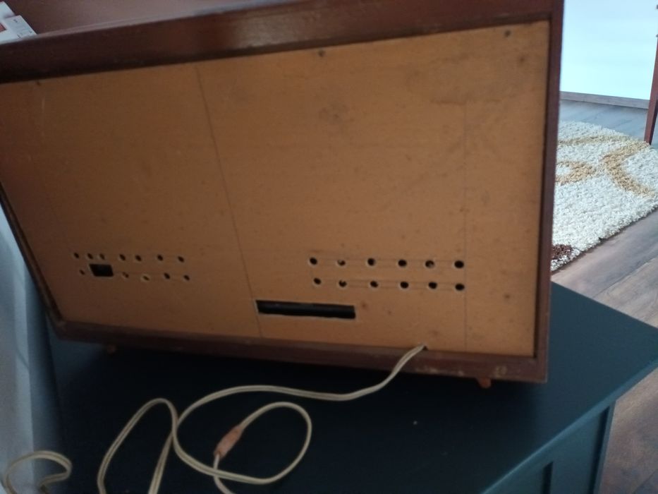 Vănd radio cu lămpi FUNCTIONAL Electronica