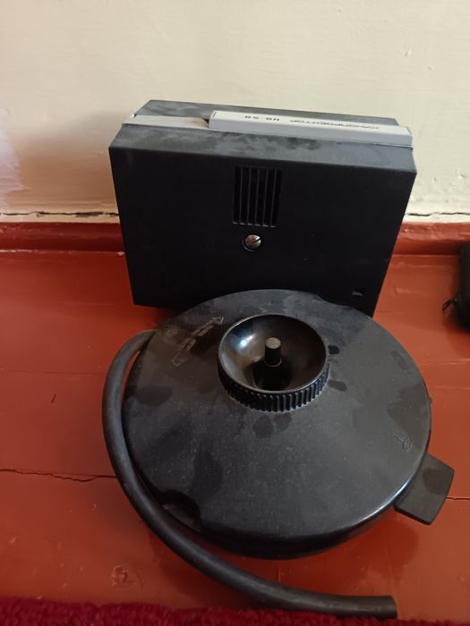 Продам кинопроектор.