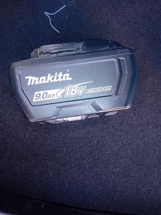 Acumulator makita nou