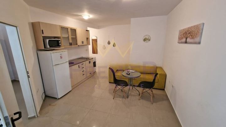 Продава се Двустаен апартамент в Свети Влас - 57 кв.м за 689 €/кв.м - Снимка #1