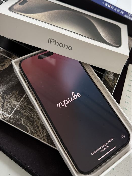 Продаю Iphone 15 pro