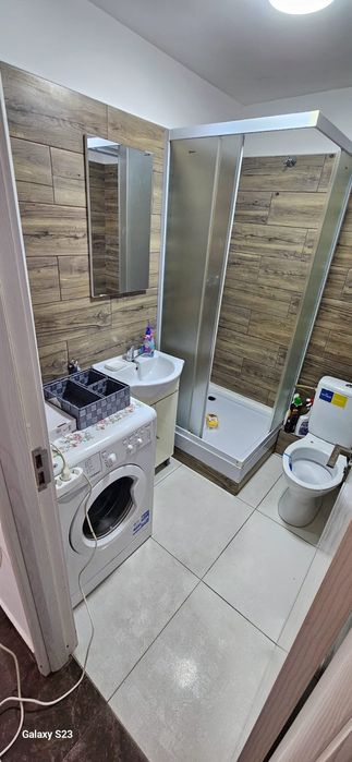 Închiriez garsonieră