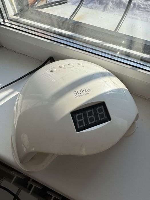 Лампа для гель-лака