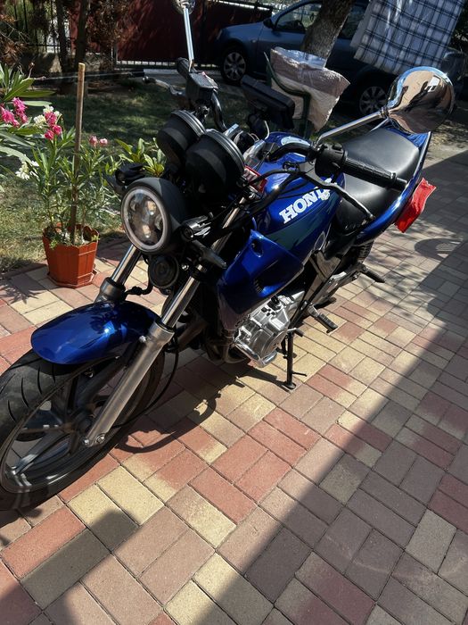 Motocicleta Honda Cb500