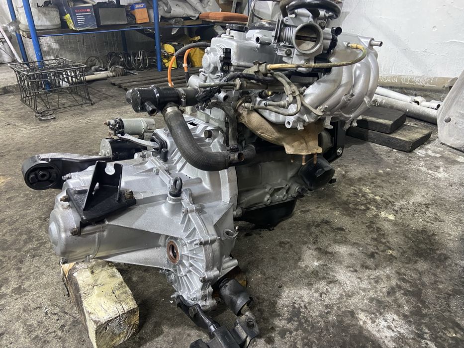 Продам двигатель вместе с коробкой