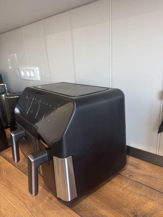 Friteuza cu aer cald hisense