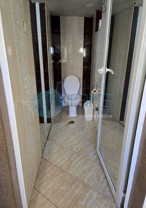 Дава се под наем Етаж от къща в Шумен, Център - 120 кв.м за 124950 € - Снимка #10