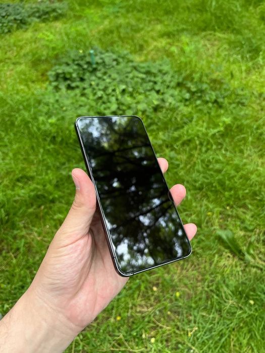 Samsung s22 plus  5G  256gb