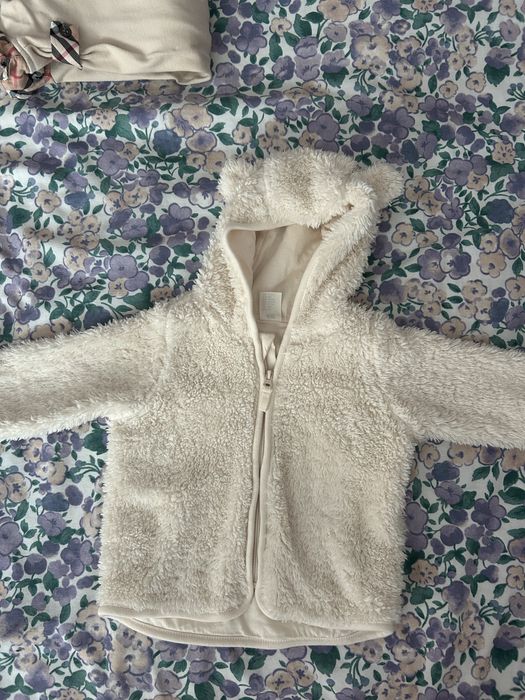 Плюшен суичер 4-6 м H&M