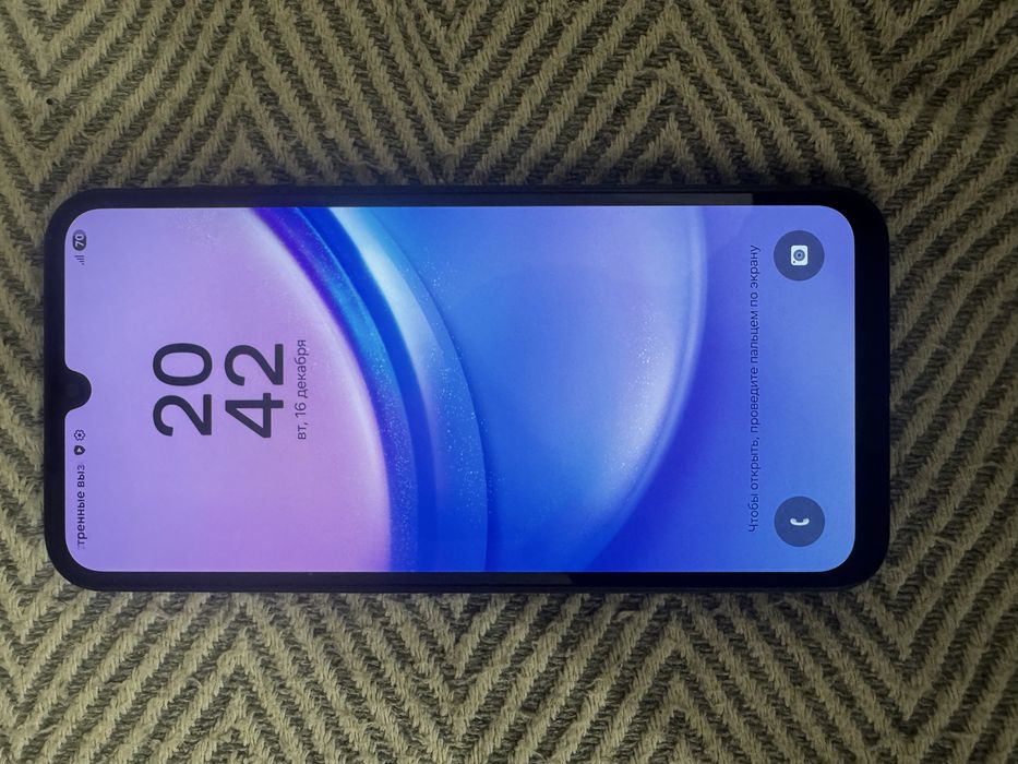 Телфон Samsung 15 A