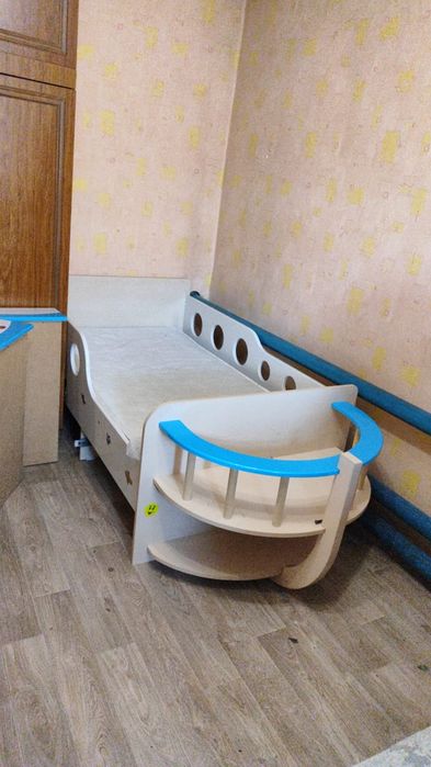 Спальный гарнитур