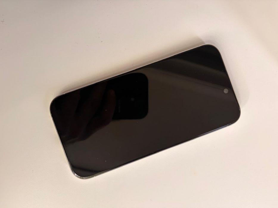 Vand iphone 15 Pro impecabil