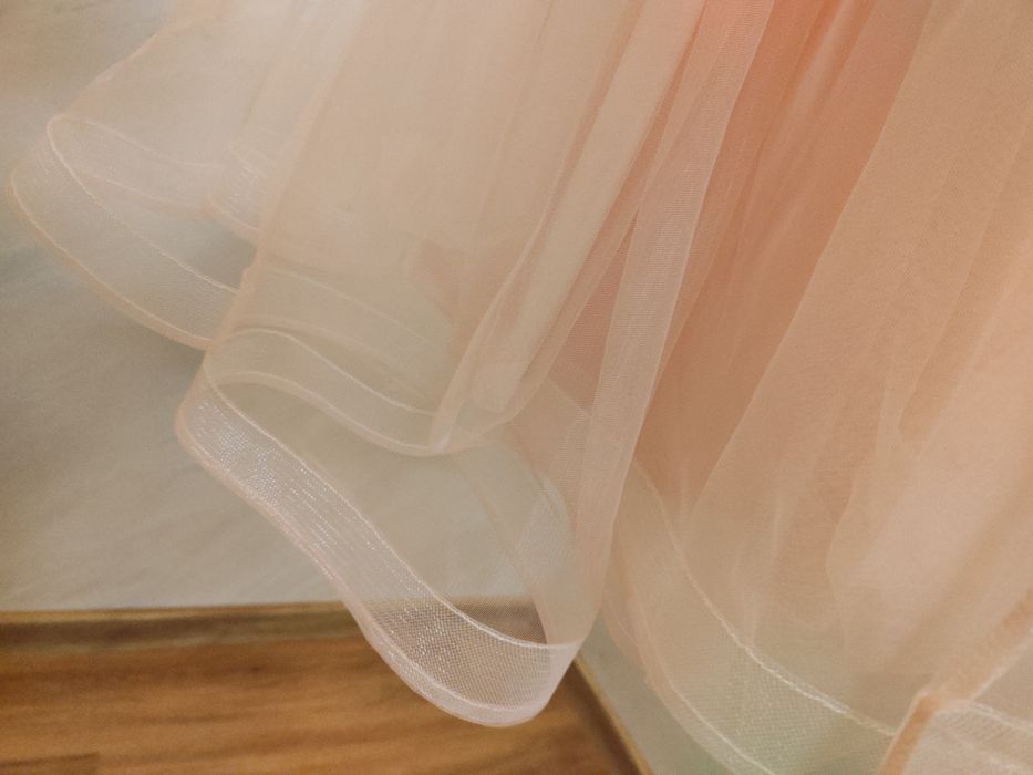 Официална рокля размер 36/S. Цвят пудра