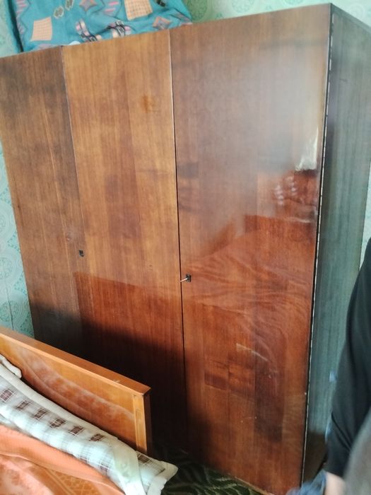 отдам даром 2 шифонера