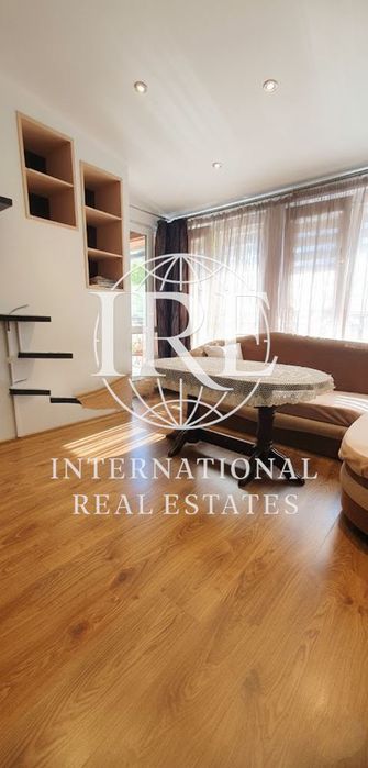 Продава се Двустаен апартамент в Варна, Цветен квартал - 65 кв.м за 2230 €/кв.м - Снимка #4