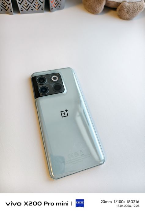 Продам OnePlus 10T