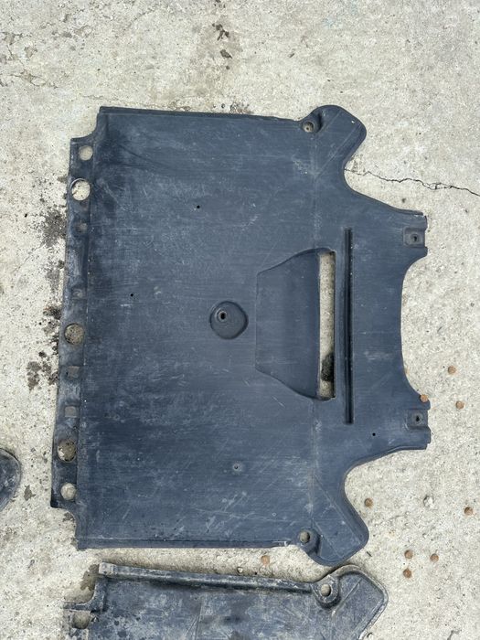 Scut cutie audi a4 b8 b8.5 ko