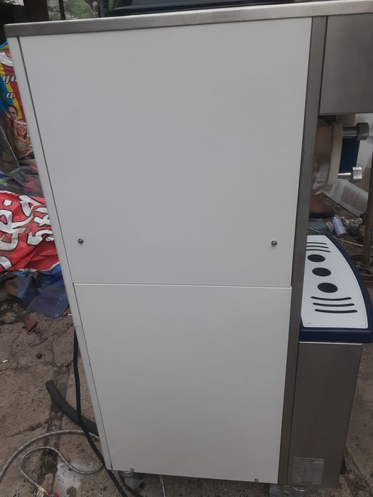 Мороженое фризер