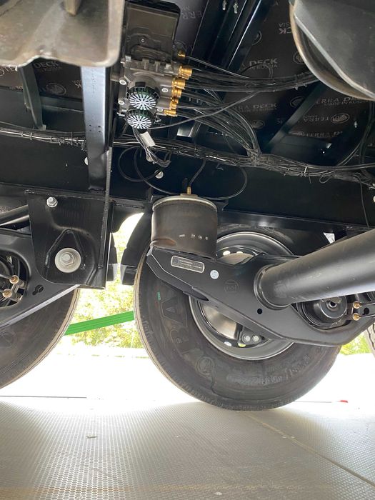 Полуприцеп шторный бортовой Vazin - 91,7 куб.м Новый Ориент Озод