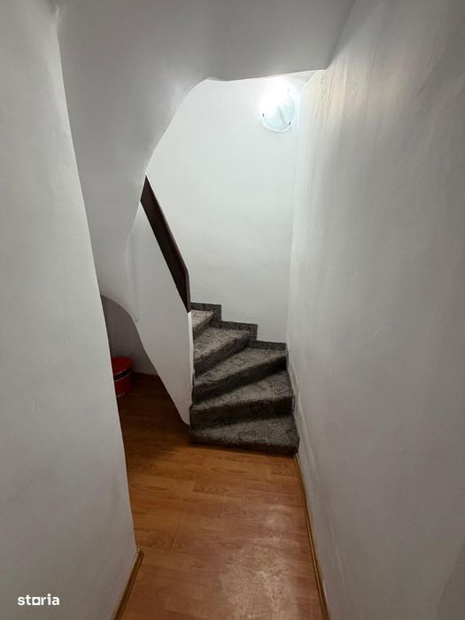 Casa 3 camere| Sector 2 |Metrou Iancului 5 minute| Renovată|Centrala