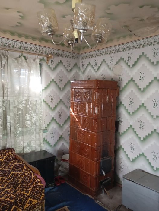 Vând casă în comuna Boșorod