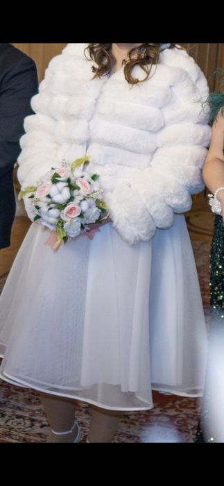 Blanita eleganta alba