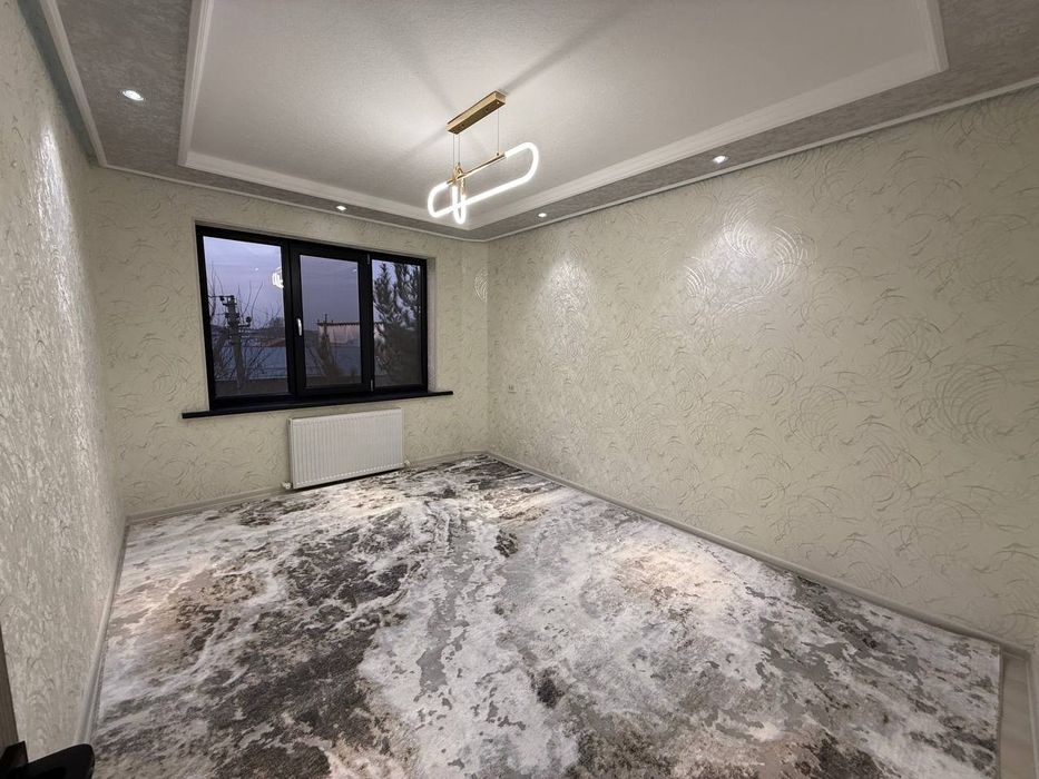 Uy 
#3-4х комнат
#новостройка
Югославский проект, + 2 гара