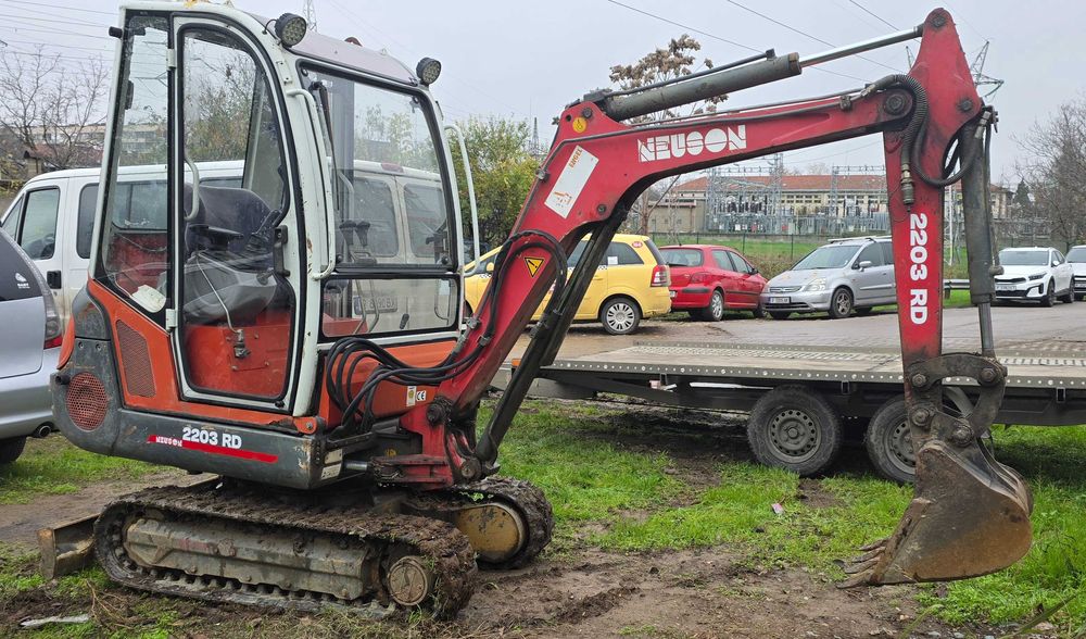 Мини багер Yanmar-Neuson 2т.