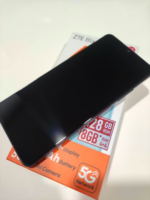 Смартфон, мобилен телефон ZTE Blade A76