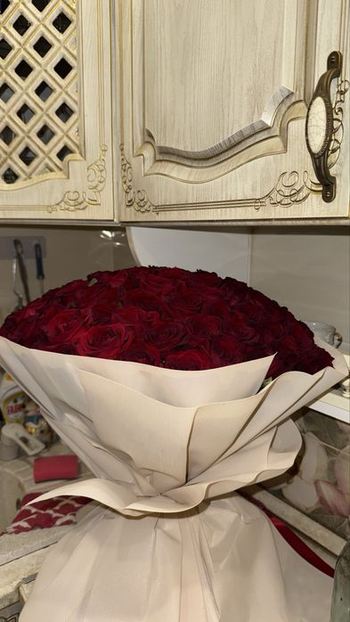 Продам 101 красные розы