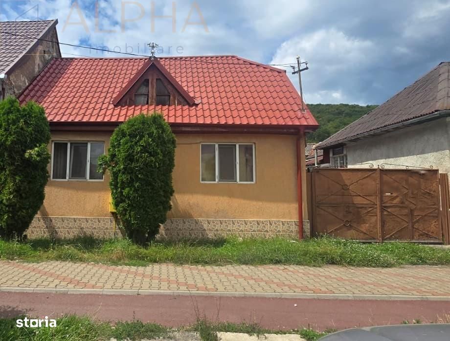 Casa în Viisoara, BN, stradal – teren generos 1265 mp