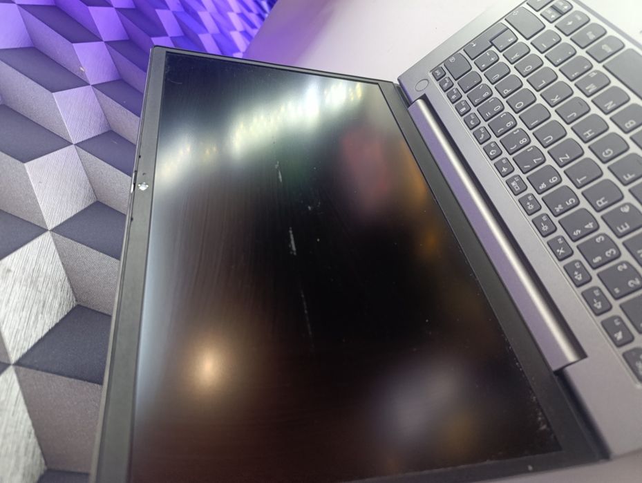 Laptop profesional Lenovo thinkbook 14 g2 Intel i3 1115g4 8gb ram