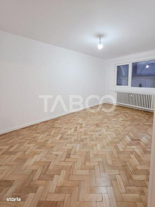 Apartament cu 3 camere de vanzare finisat nou in cartierul Gheorgheni