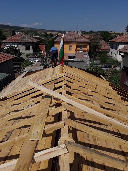 Ремонт на покриви в София