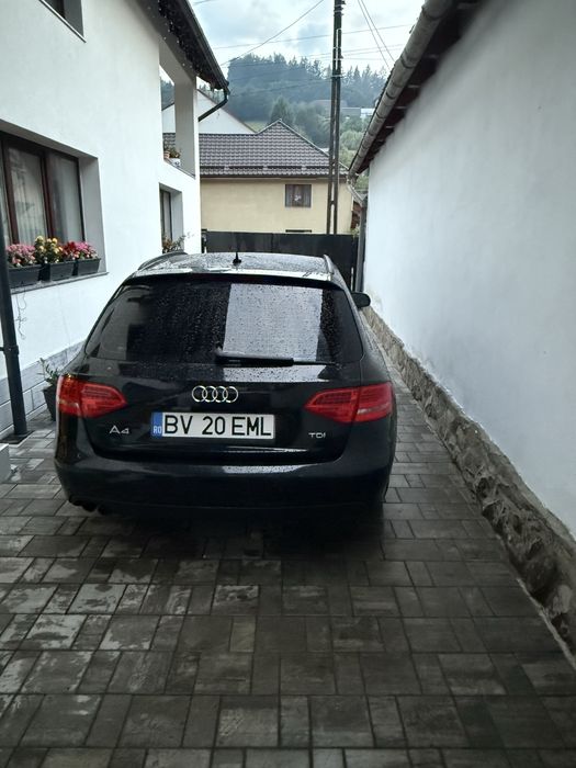 Audi A4  B8.